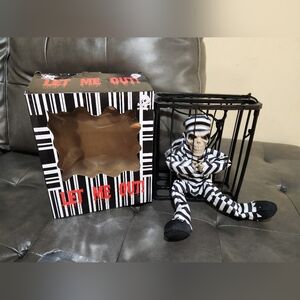Let Me Out Motion Sence Halloween Decoration